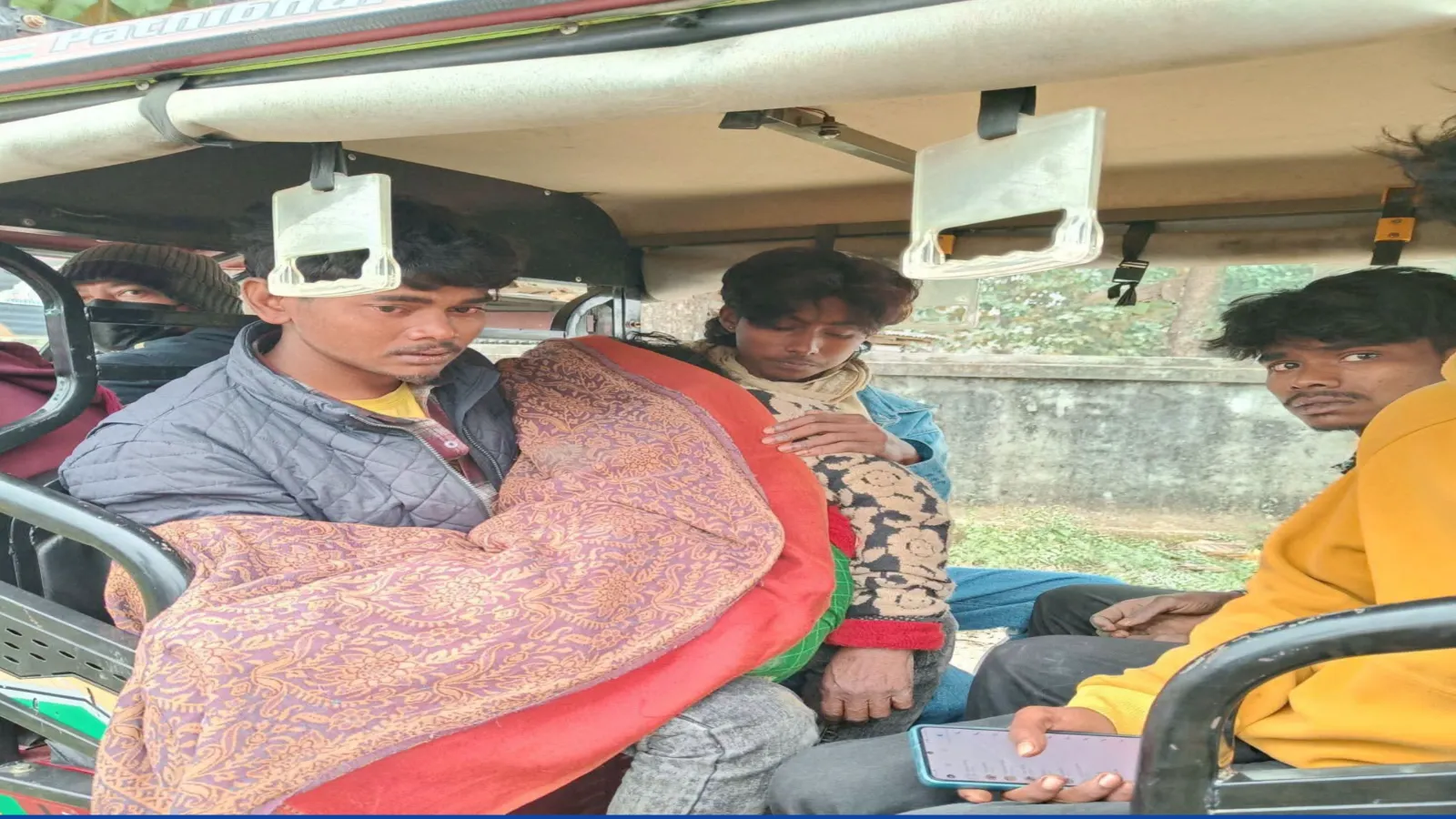 एम्बुलेन्सले शव बोक्न मानेन, सिटी सफारीमा हजुरआमाको शव बोकेर घर फर्किन बाध्य कानेपोखरीका नातिहरू